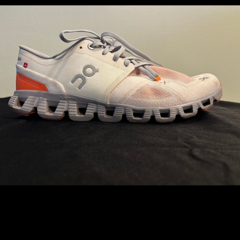 Women's On cloud shoes